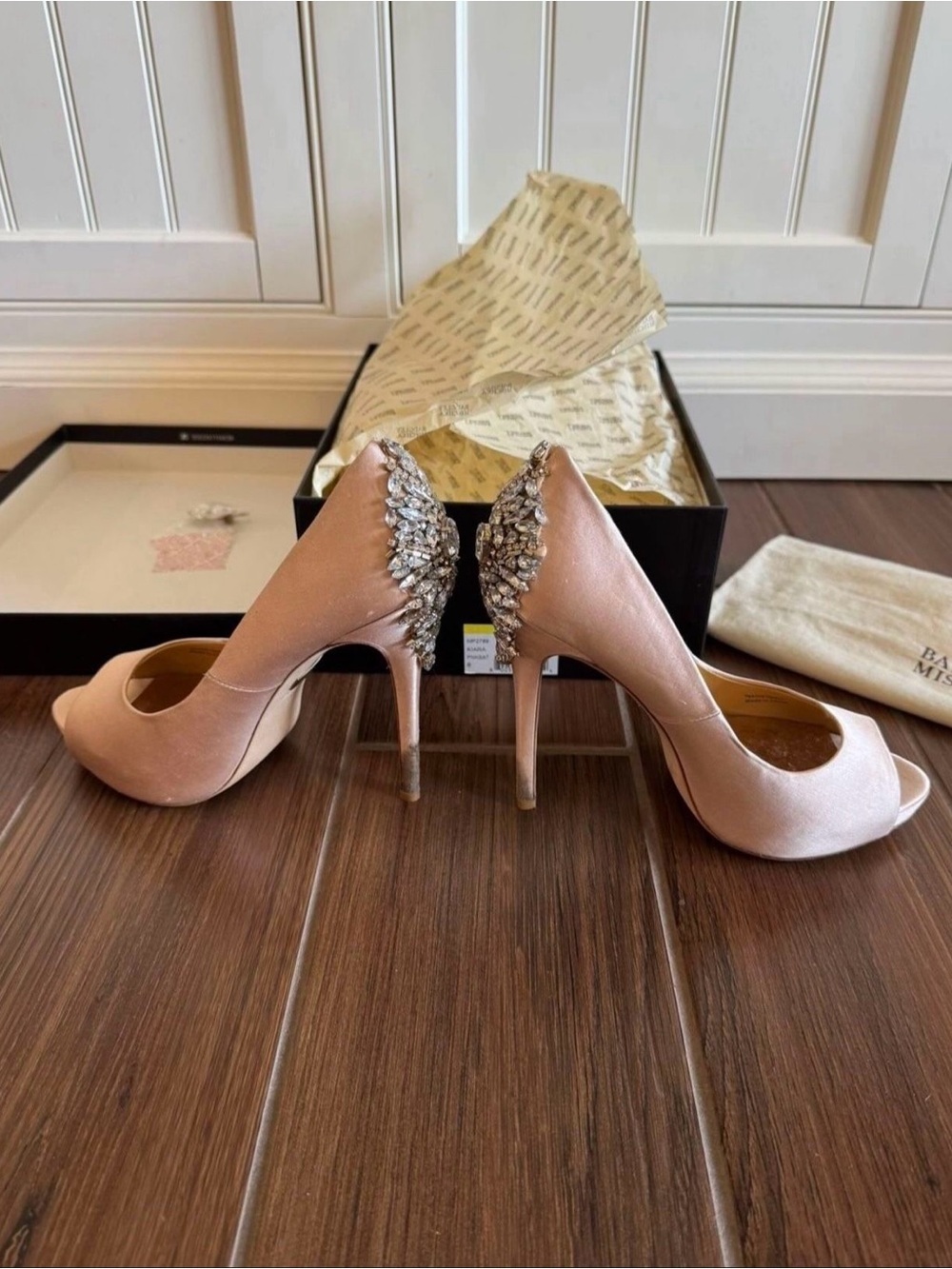 Badgley Mischka Kiara Heels, women’s size 8 - Picture 8 of 9